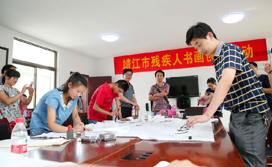 20150715市残疾人文化周开展象棋比赛ã€书画创作活å?.jpg